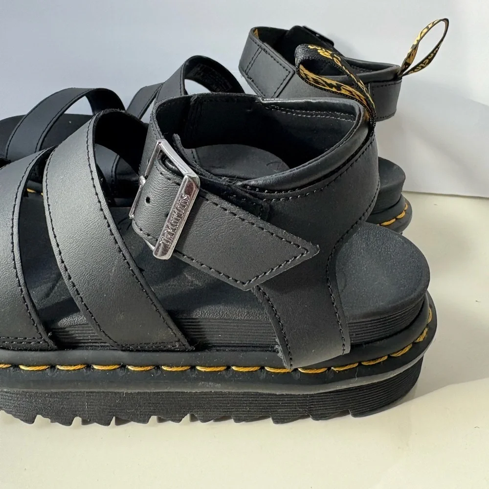 NWOT Dr. Martens Blaire Hydro Leather Sandals Size 9 Women’s - Picture 3 of 13